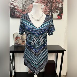 AB Studio Women’s Top  Tunic Blouse Paisley Size L Short Sleeve V Neck Pullover
